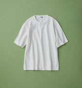 メンズの白いヘンリーネックTシャツ