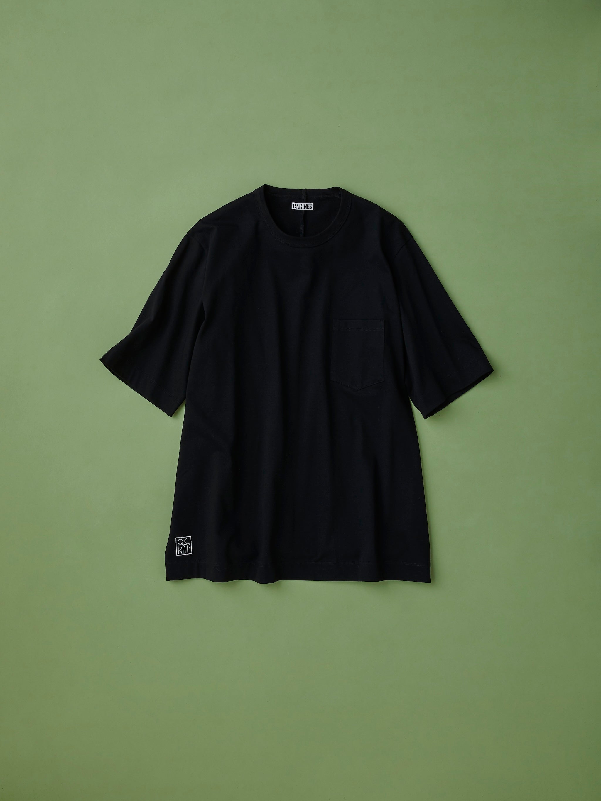 ブラックのオーガニックコットンTシャツ
