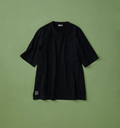 ブラックのオーガニックコットンTシャツ