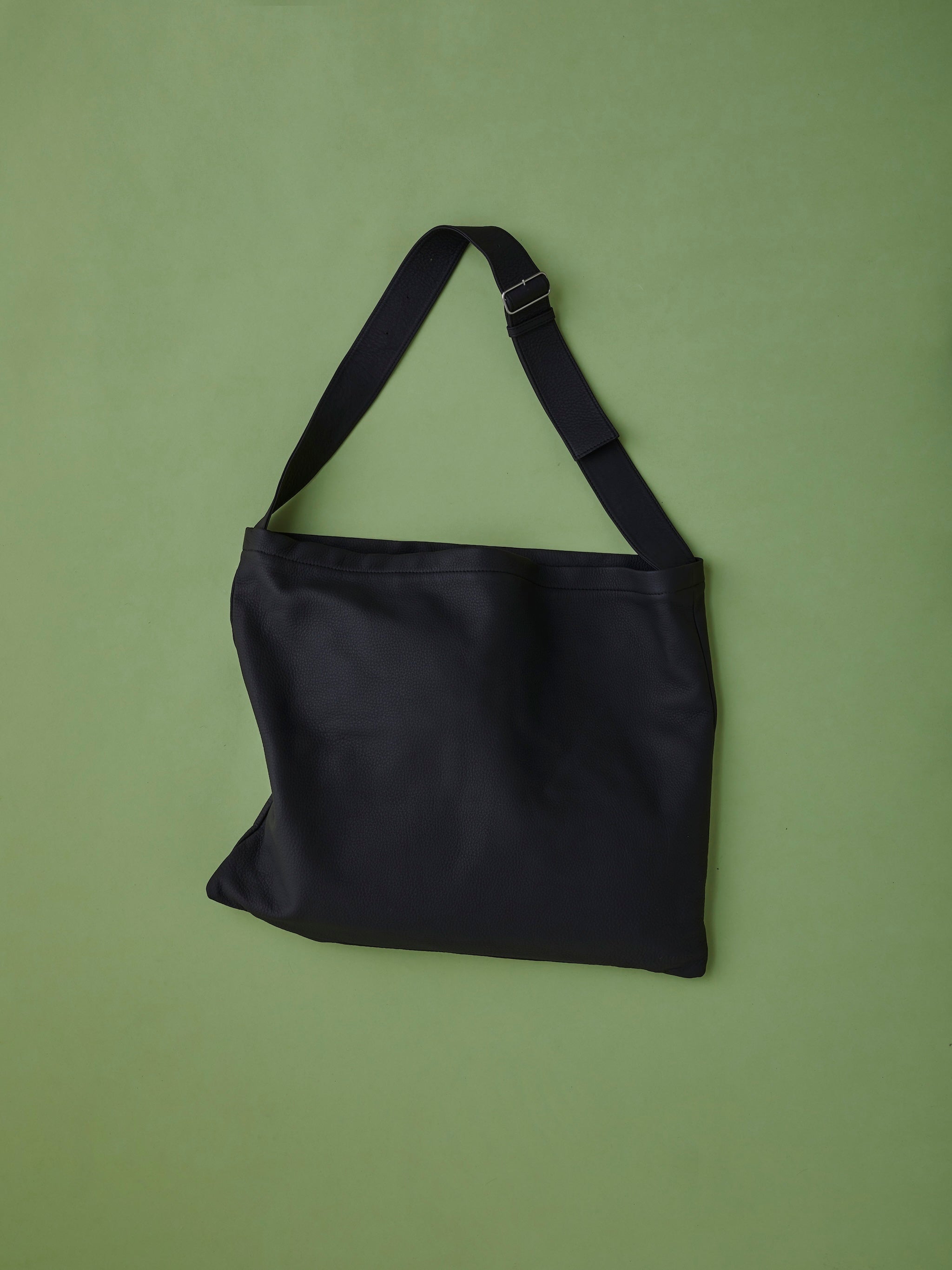 E shrink - Wolf (Black)