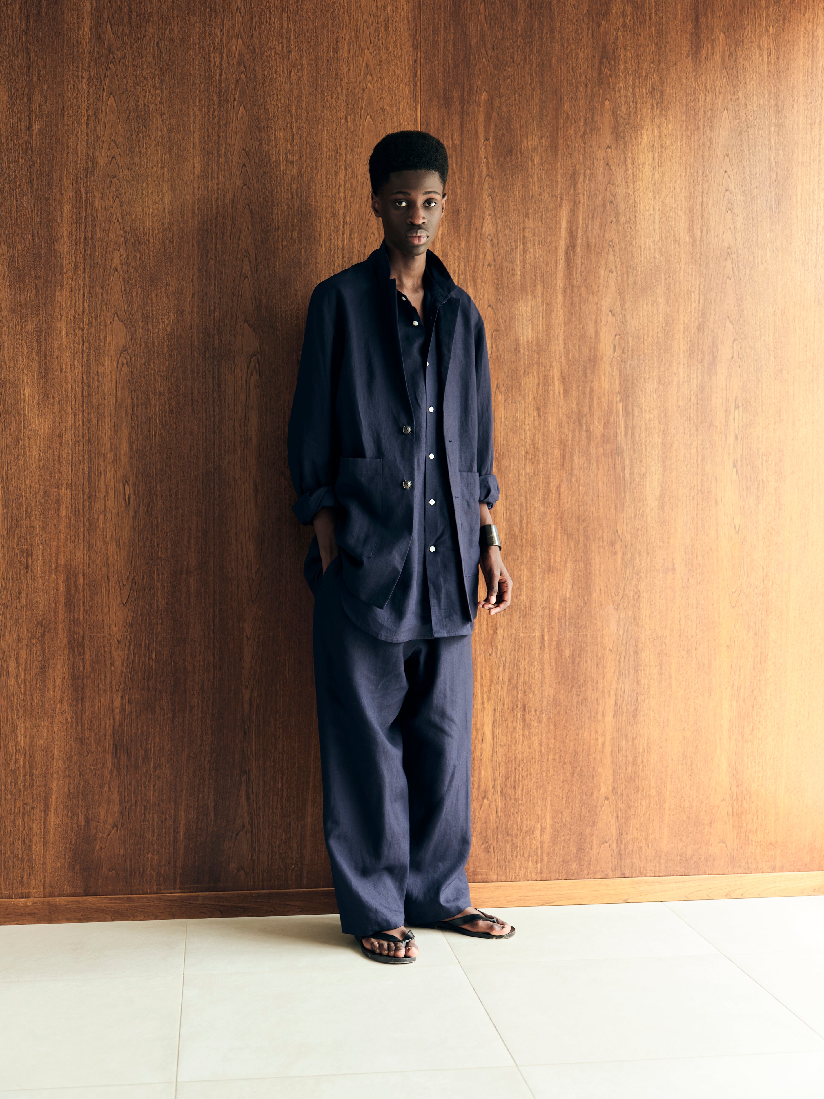 High count fine linen Ethnic shirt（Navy blue）